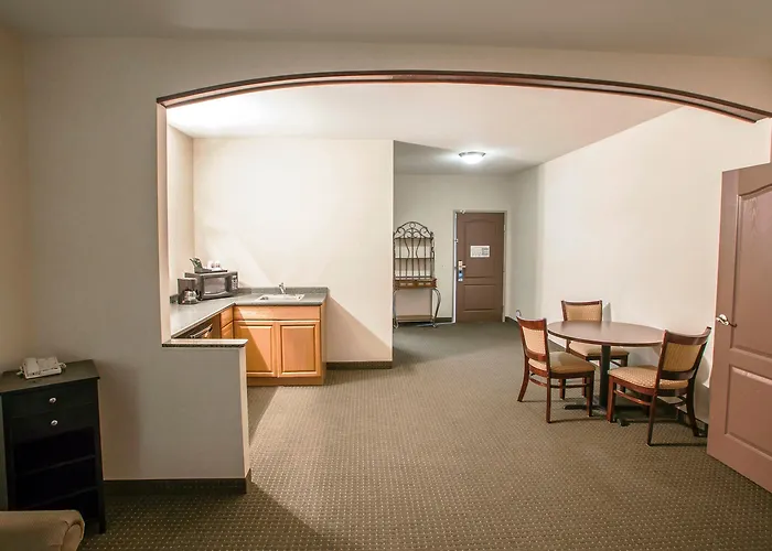 Comfort Northwest Hotel 4*