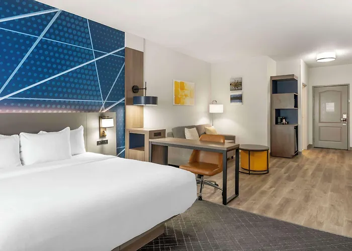 Hotel Comfort Northwest 4*