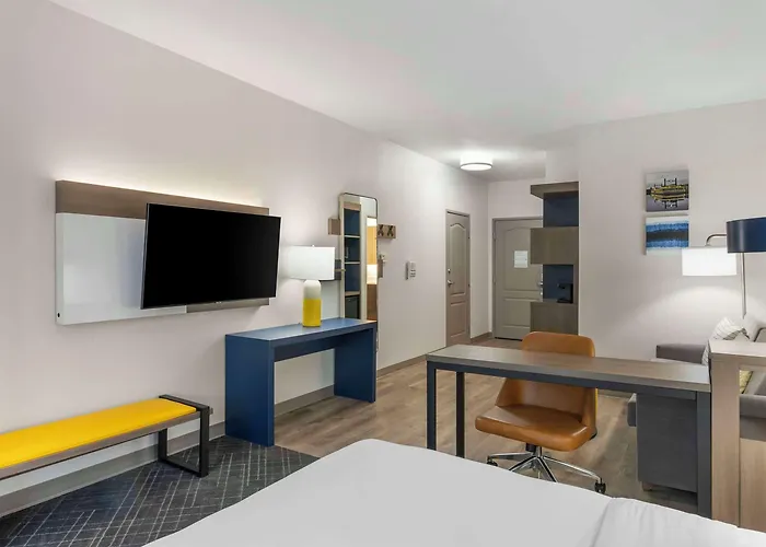 Hotel Comfort Northwest 4*